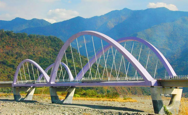 金屬氟碳漆用于橋梁